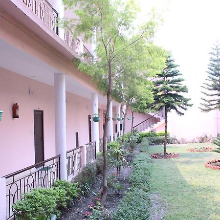 Greenwood Hotel Bhīm Tāl Екстериор снимка