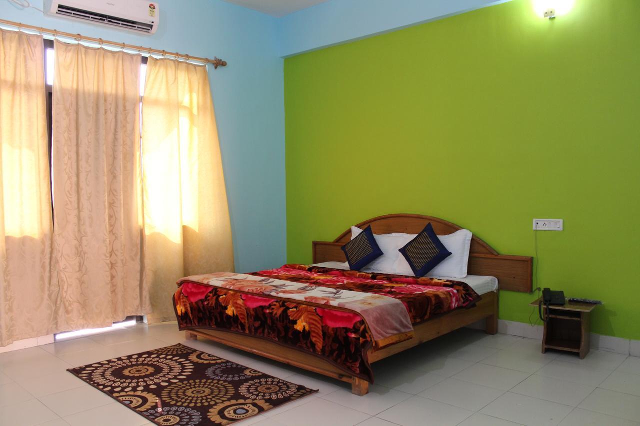 Greenwood Hotel Bhīm Tāl Екстериор снимка