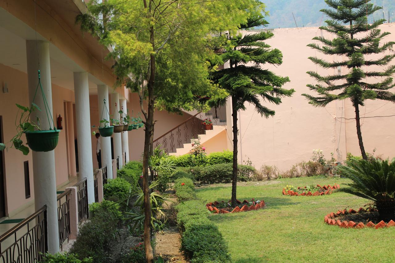 Greenwood Hotel Bhīm Tāl Екстериор снимка