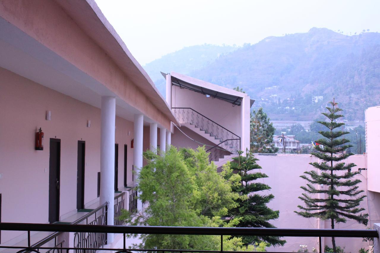 Greenwood Hotel Bhīm Tāl Екстериор снимка