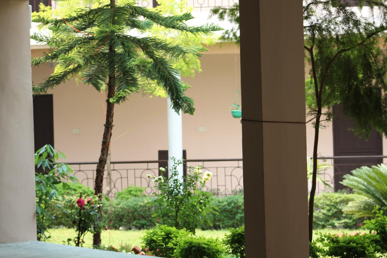 Greenwood Hotel Bhīm Tāl Екстериор снимка